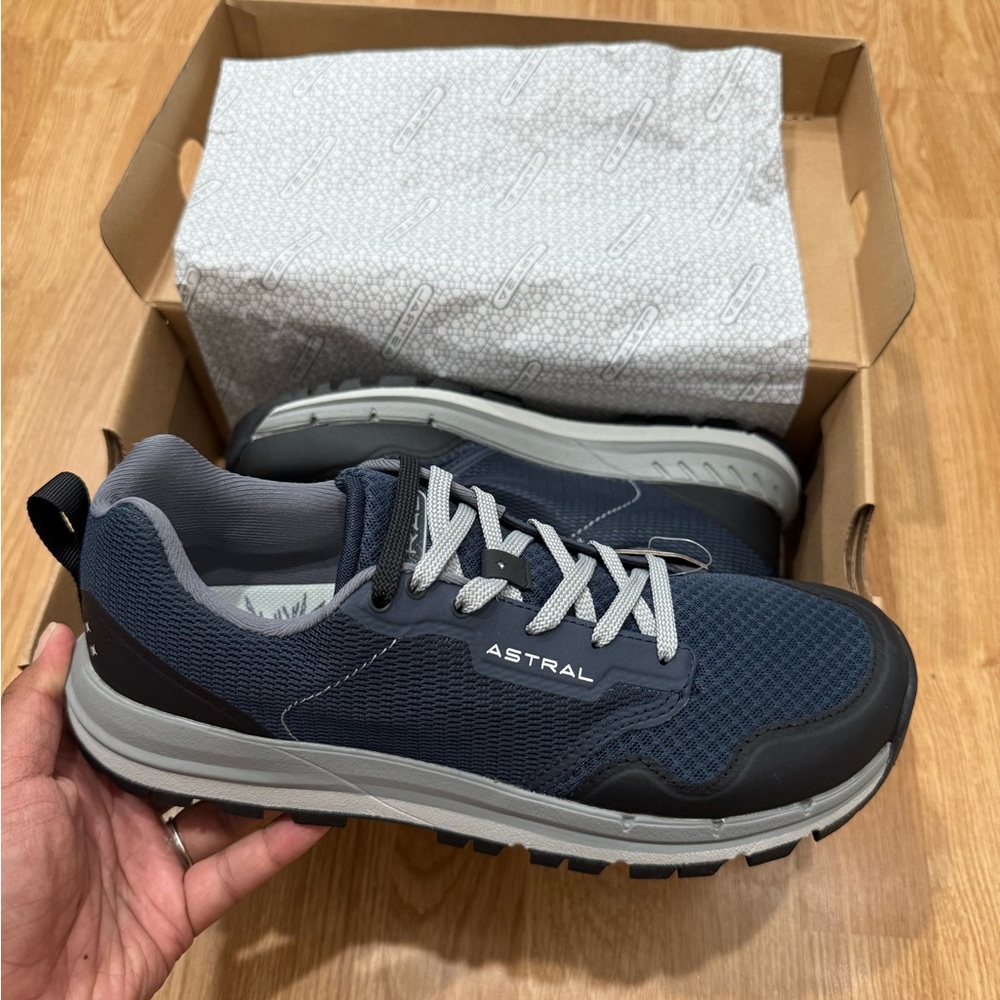 Astral Women’s TR1 Mesh Shoes size 10